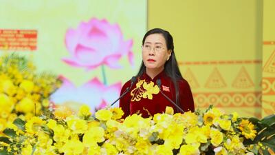Secretary Bùi Thị Quỳnh Vân