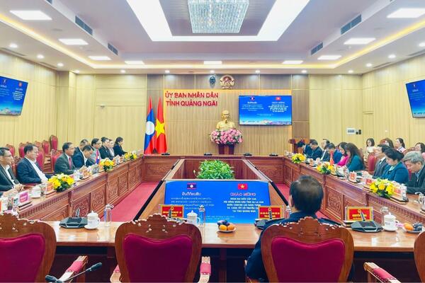 Salavan Provincial People’s Council delegation pays New Year visit to Quảng Ngãi Province