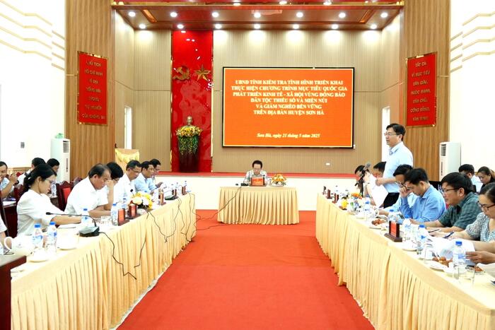 “Focusing on accelerating implementation progress of projects under National Target Programs”