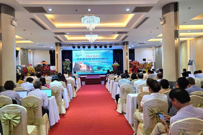 Quảng Ngãi discusses ways to develop tourism industry