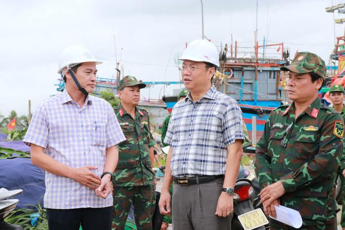Provincial People’s Committee’s Vice Chairman inspects storm preparedness in Trà Câu Ward