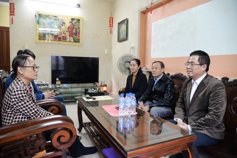 PPC’s Chairman visits the families of former provincial leaders on Tet occasion