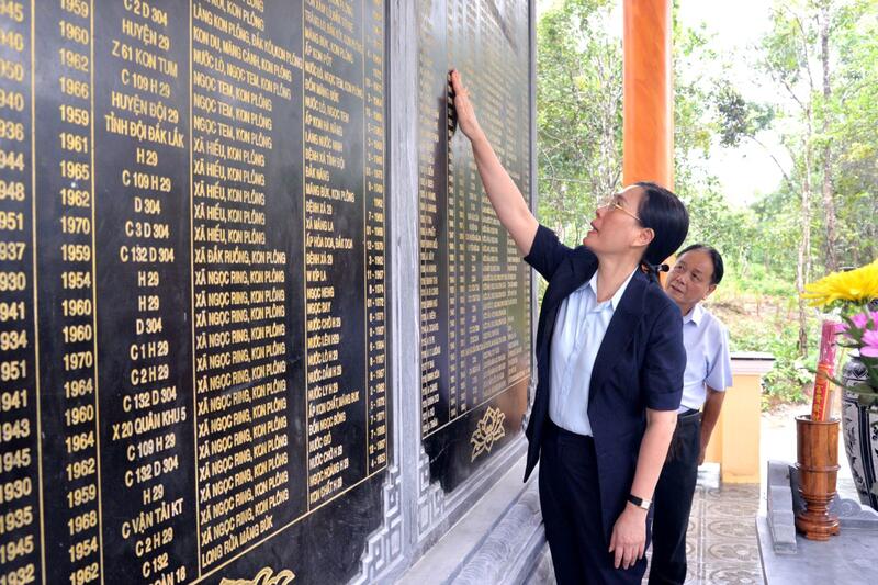 Provincial leaders pay tribute to war heroes and martyrs, visit wounded soldiers in commemoration of the 78th anniversary of War Invalids and Martyrs Day (July 27, 1947 – July 27, 2025)