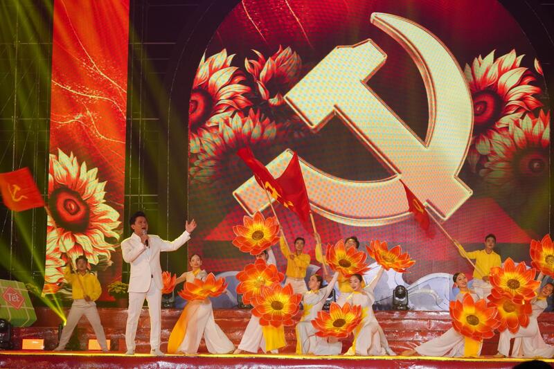 Quảng Ngãi holds grand art programme to welcome Lunar New Year 2026