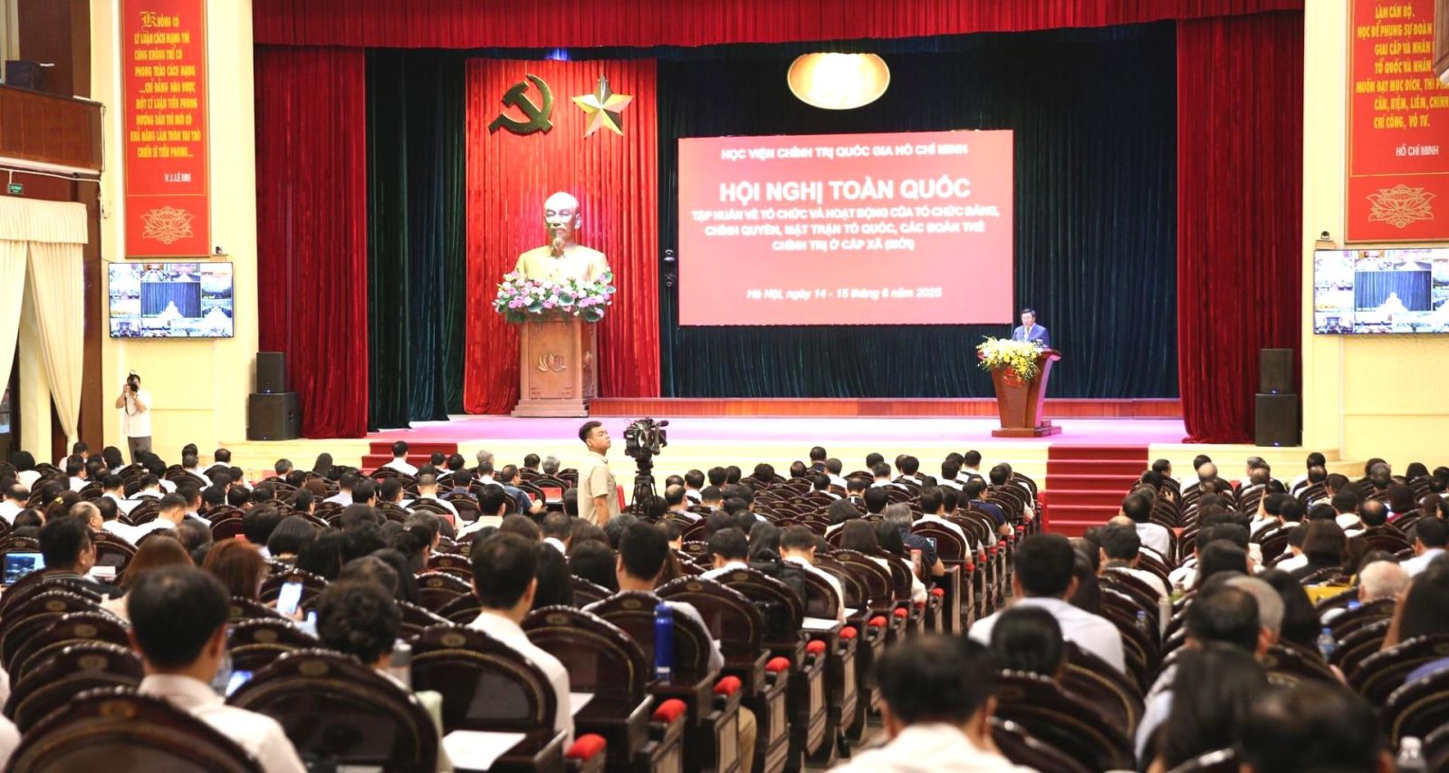 https://quangngai.gov.vn/upload/2006516/fck/ctthuong/112233-1749870085008433567420_20250614113430.jpg