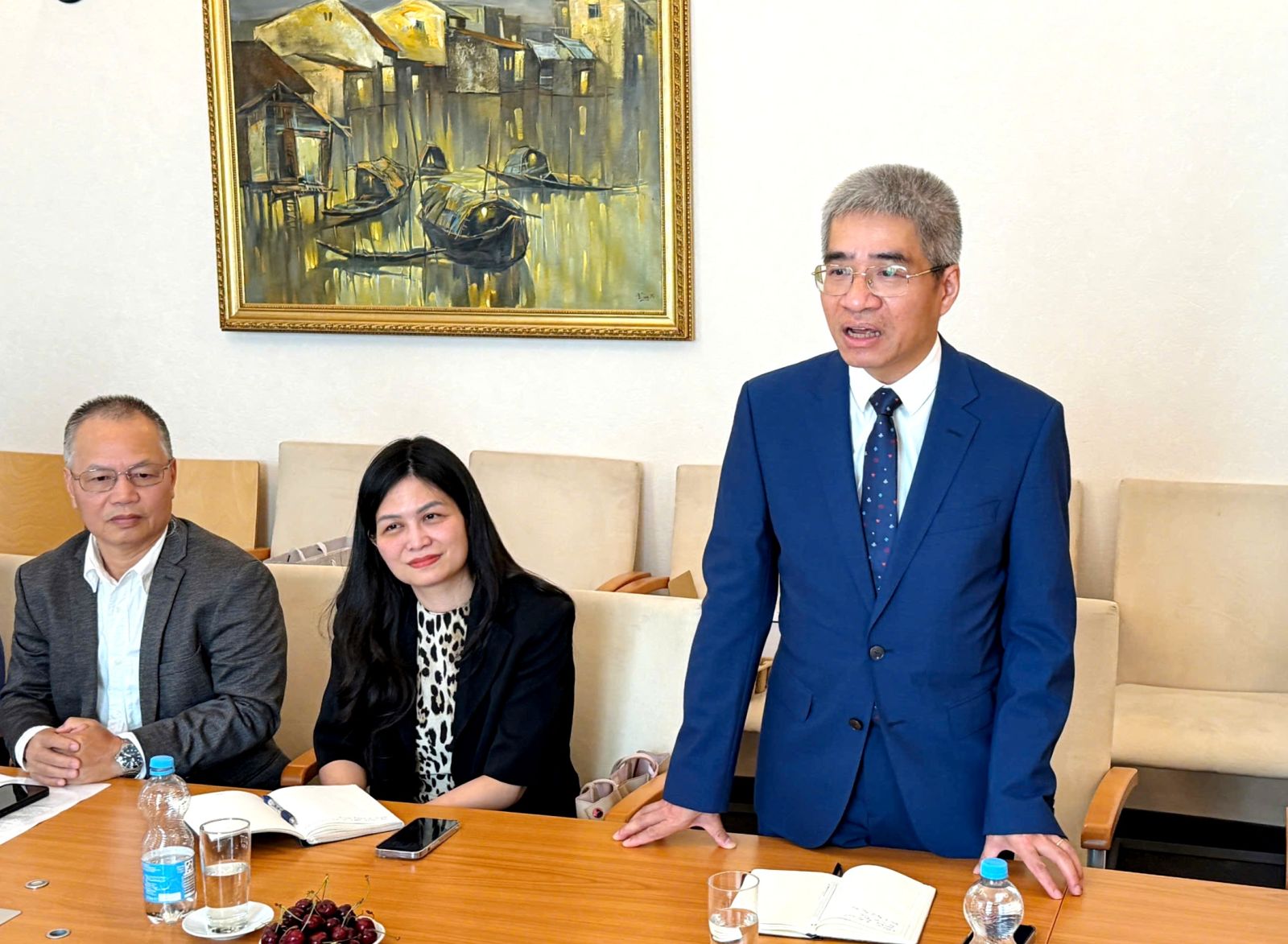 https://quangngai.gov.vn/upload/2006516/fck/ctthuong/z8039701576471_c70f0719cdc61e81cf7509d79b3c2467.jpg