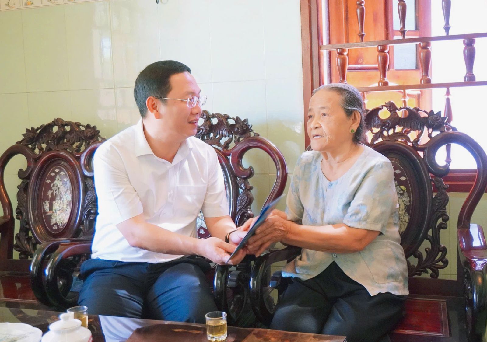 https://quangngai.gov.vn/upload/2006516/fck/dttdiem/1784712897676_2085669399612425275_5605323830028299776_d4314c2ec55d4027ee583d75165fe5bb.jpg