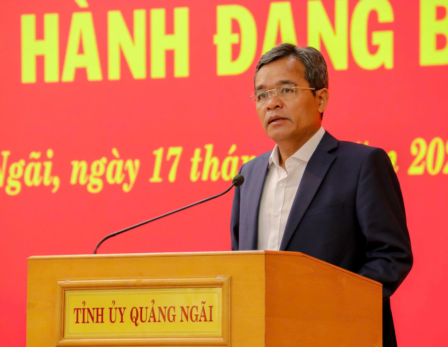 https://quangngai.gov.vn/upload/2006516/fck/dttdiem/z7125331072177_e93fda37080bcb1ba71f87ded51aa43d.jpg